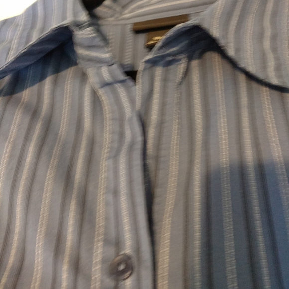 Lane Bryant Blue Pinstripe Button Down 18/20 - Picture 3 of 8